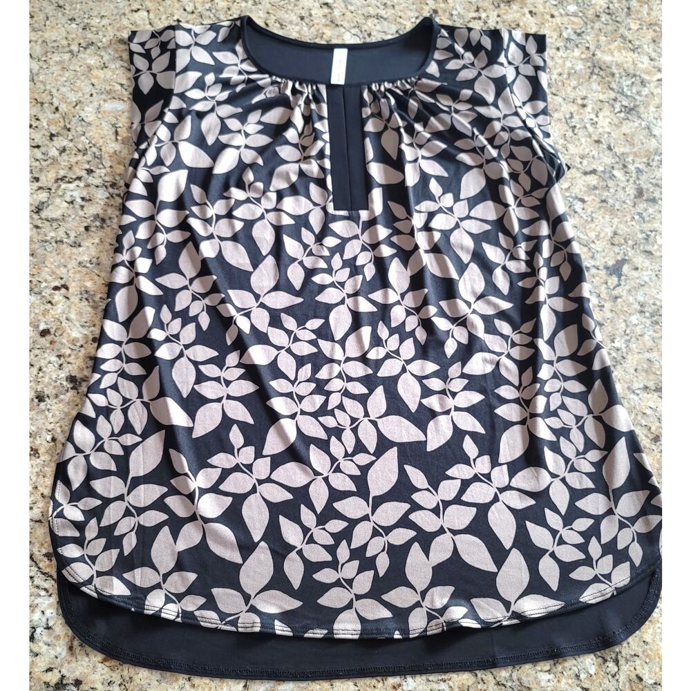 2/$15 PerSeption Concept Womens Black Tan Leaf Print Top Keyhole Neck Size XL - Picture 5 of 14